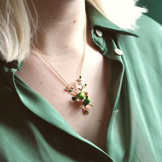The Lovebird Pendant