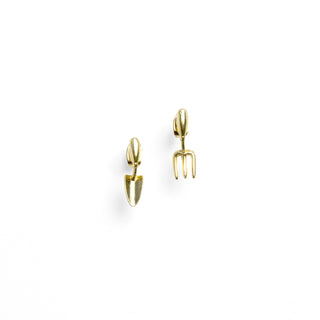 Spade And Trowel Studs