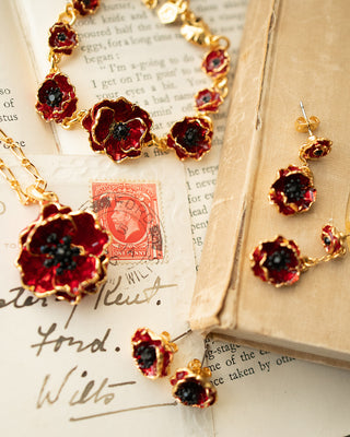 The Poppy Jewellery set including earrings, bracelet and necklace.