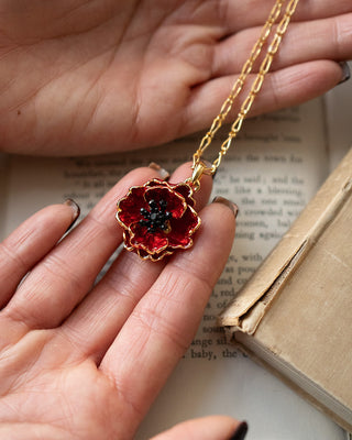 The Poppy Pendant